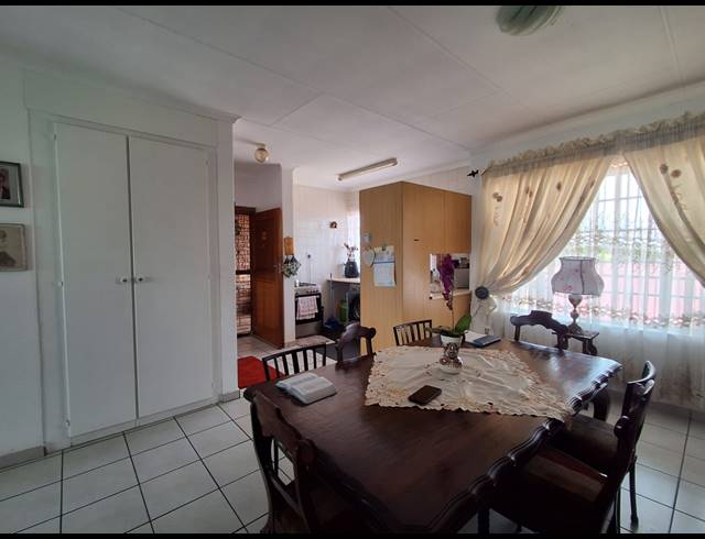 1 BEDROOM APARTMENT FOR SALE IN SUNAIR PARK